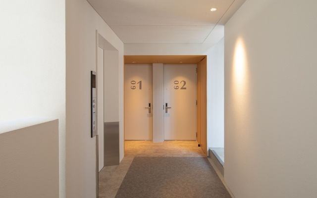 Ffffff Hotel