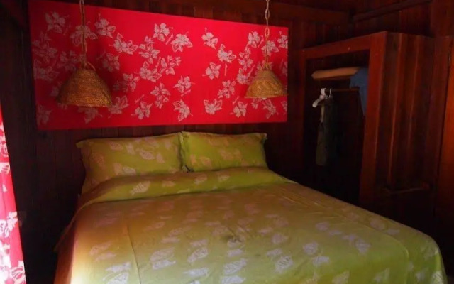 Small Hope Bay Lodge