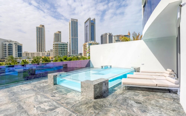 Luxe Dubai Marina 3Flr 4BR w Pool Sauna