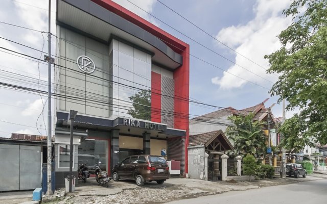 OYO Flagship 91245 Rika Hotel Makassar