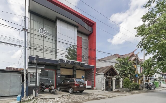 OYO Flagship 91245 Rika Hotel Makassar