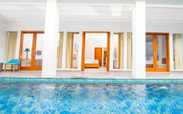 Apple Villa & Suite Seminyak
