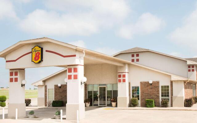 Super 8 By Wyndham Lamar