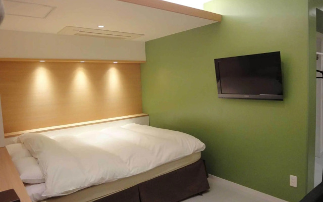 City Hotel N.U.T.S.