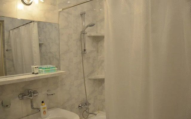 HOTEL125