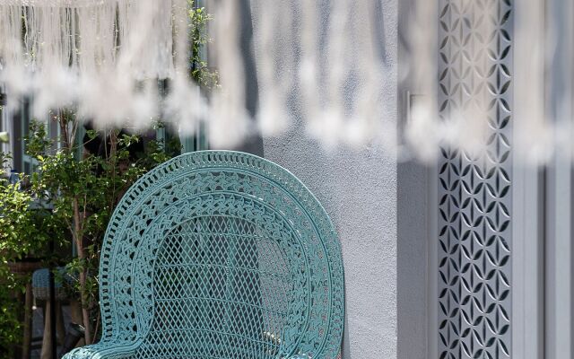 Nyx Chic Manor boutique hotel