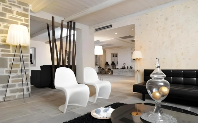 Mikro Papigo 1700 Hotel & Spa