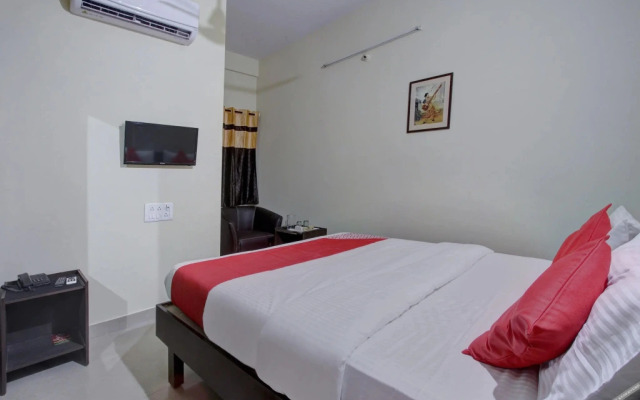 Sri Sai Comforts By OYO Rooms