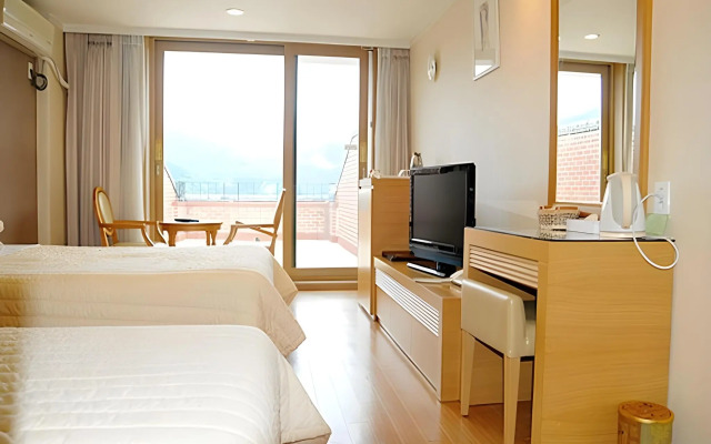 Chungju Suanbo Park Hotel