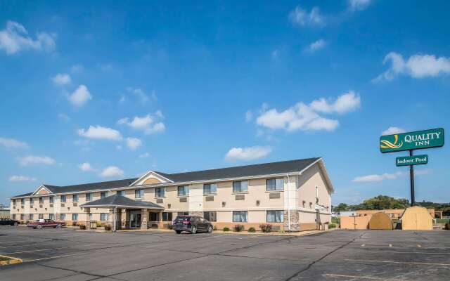 Quality Inn Coralville - Iowa River Landing