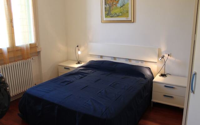 Welcoming Holiday Home in Lazise with Garden near Lake Garda