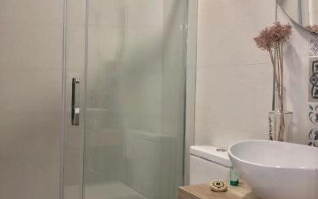 Plaza 5 Carabanchel Apartment