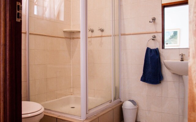 Riverfront Backpackers