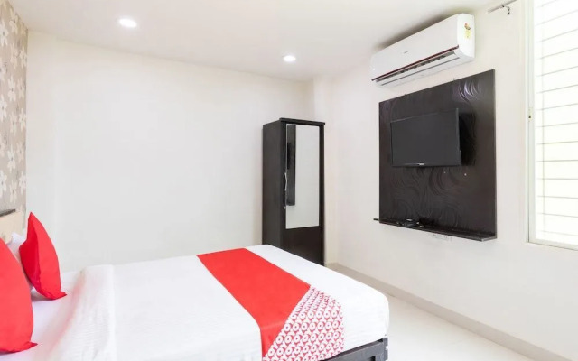 Hotel Cherry Wood by OYO Rooms