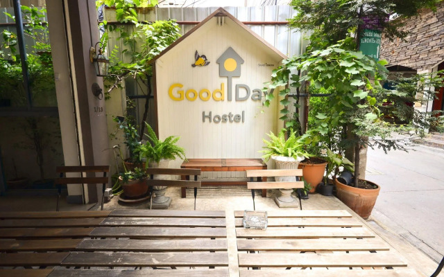 Good Day Hostel