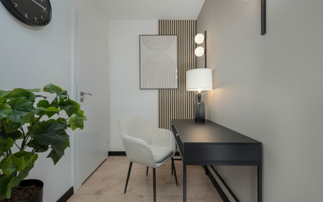 Elegant Apartment in Wroclaw by Renters