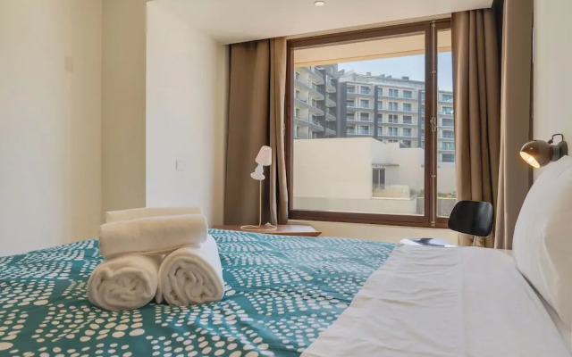 Carlos Apartment