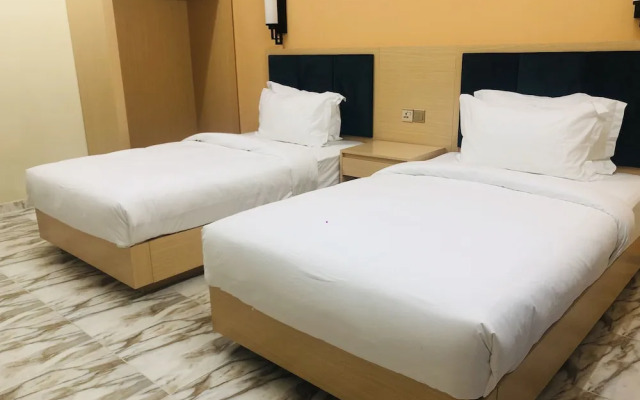 Seasons Hotel Barka