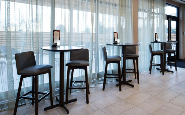 Courtyard by Marriott Kansas City Olathe