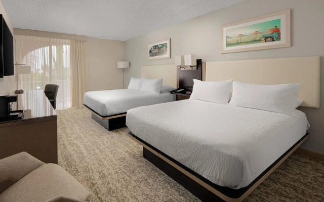 Fairfield Inn And Suites By Marriott Palm Beach