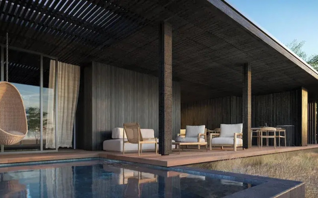 Wood Hotel & Spa