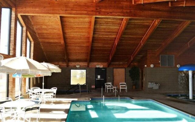 Fossil Creek Hotel And Suites