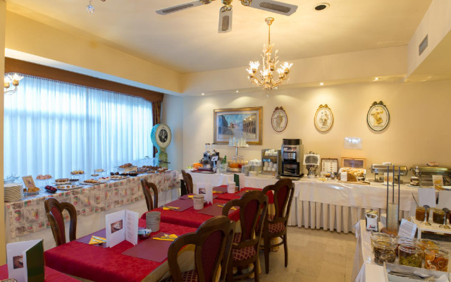 Hotel Serenella
