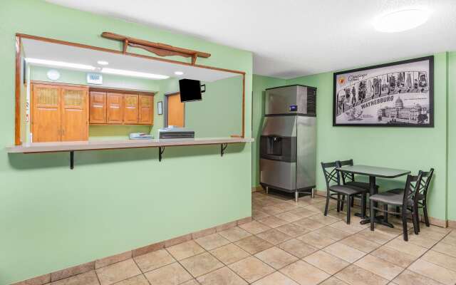 Super 8 by Wyndham Waynesburg