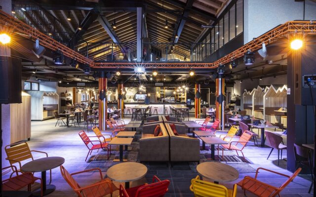 Hotel Base Camp Lodge