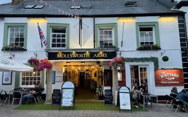 Molesworth Arms