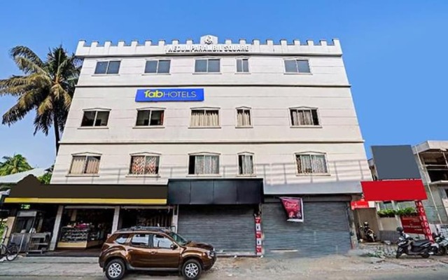 Oyo 90840 Majestic Raja Nagari