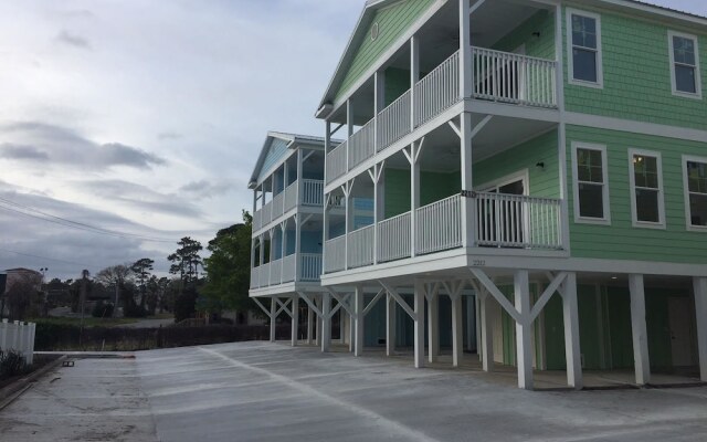 Oak Grove Beach Houses