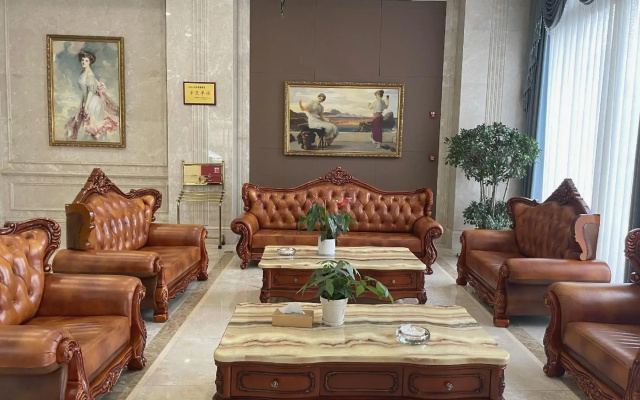 Vienna 3 Best Hotel (Ziyang High-Speed North Station Baotai Subway Station)