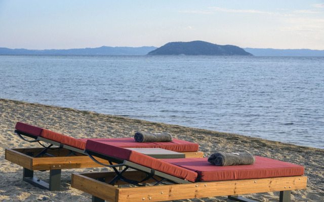 Amyntas Seafront Hotel