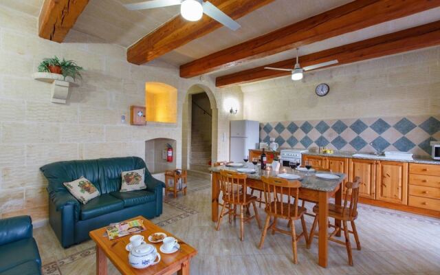 Ta Danjela 4 Bedroom Villa With Private Pool