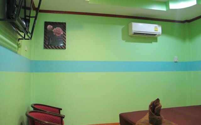 Buachompoo Resort Suratthani