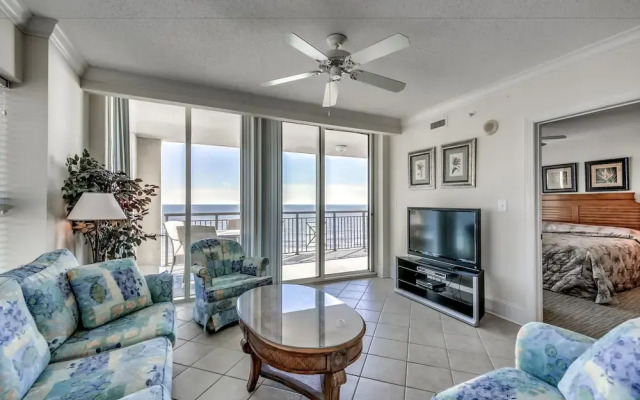 Mar Vista Grande by Condo-World
