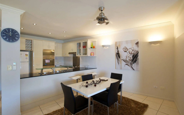 Jack & Newell Holiday Apartments