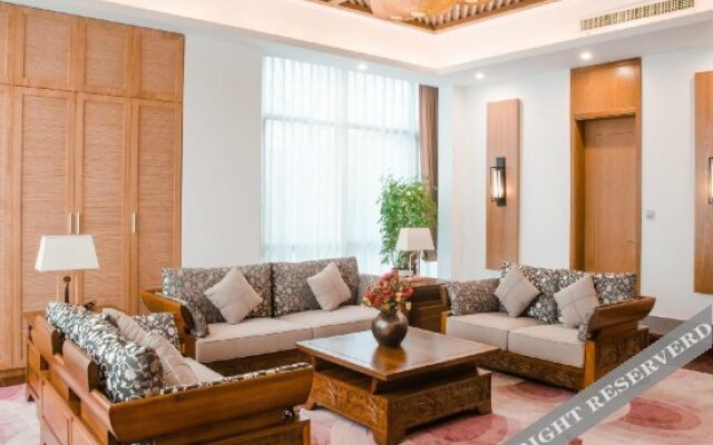 Summer Palace Hotel