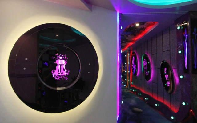 Manzhiya Theme Hotel (Shanghai Wanhangdu Road)