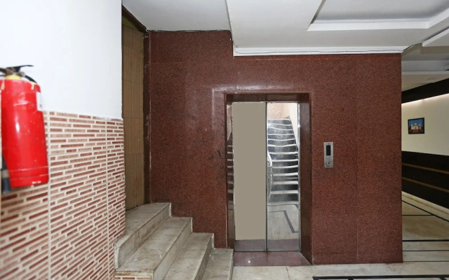 OYO 19029 Riya Palace