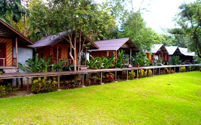 Khao Sok Cabana Resort