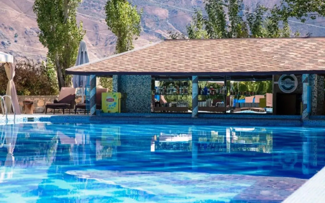 Avenue Park Hotel