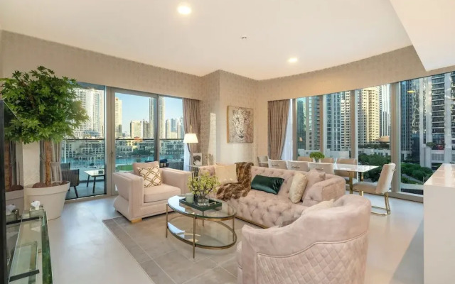One Lux Stay Grande Signature Residences