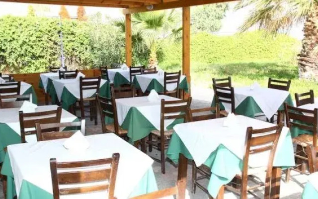 Armonia Beach Hotel