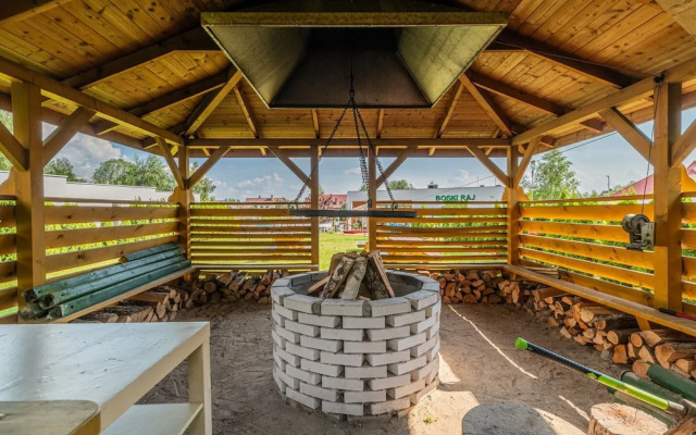 Holiday Homes With Pool, Close to the Beach