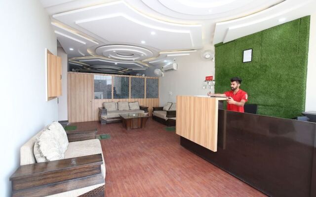 Oyo 42991 Mehra Dhaba