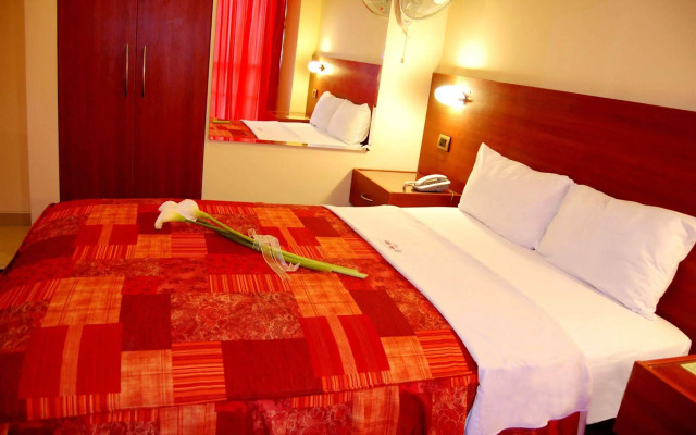Hotel Vila Santa