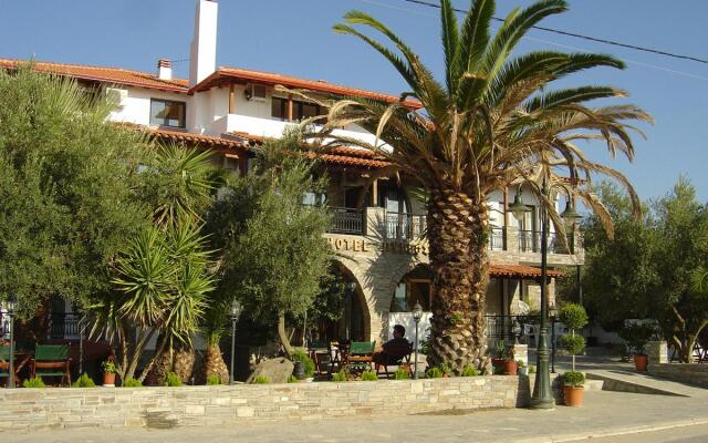 Hotel Pyrgos Boutique & Suites