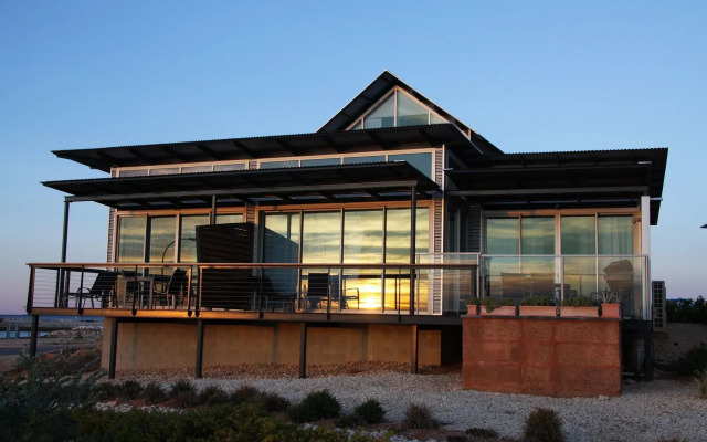 Mantarays Ningaloo Beach Resort